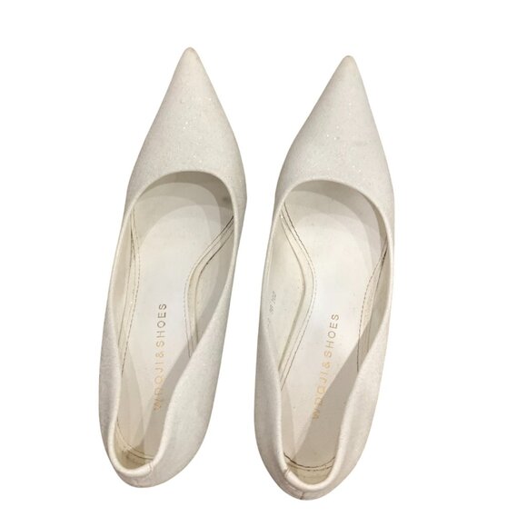Elegant White Pointed-Toe Heels - Picture 1 of 1